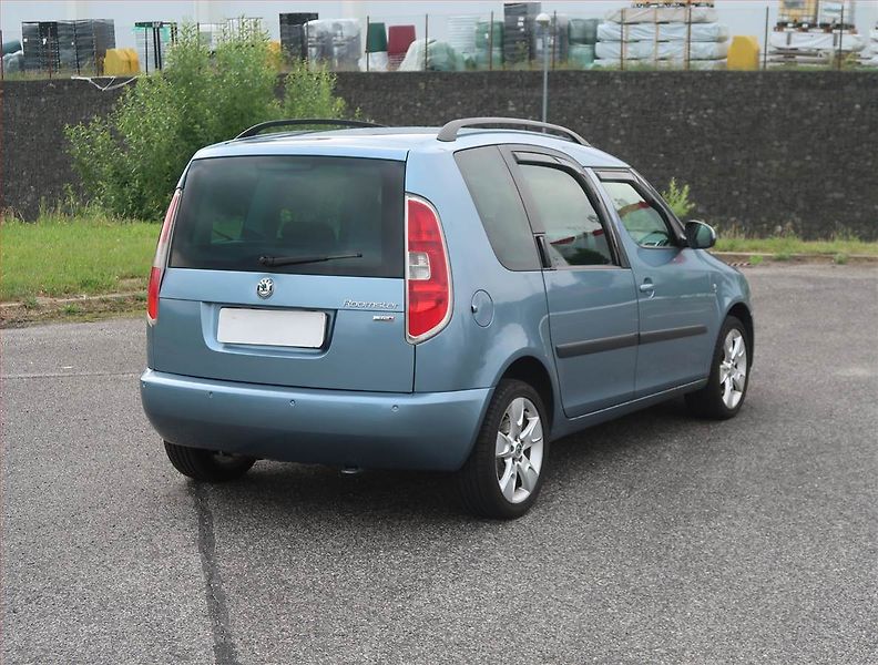 Škoda Roomster (2009) 1.4 TDi, nová STK, slušný stav - fotka 5 z 13