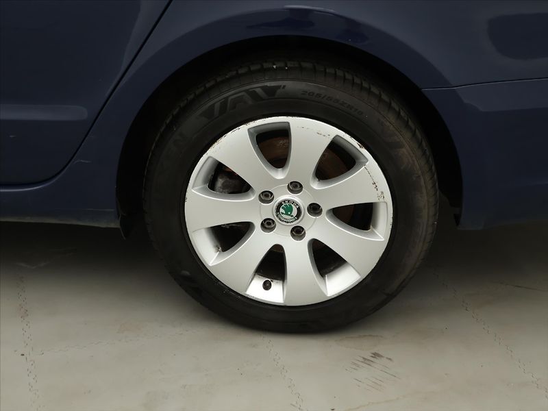 Škoda Superb 2,0 TDI 103kW Ambition Tažné - fotka 24 z 31