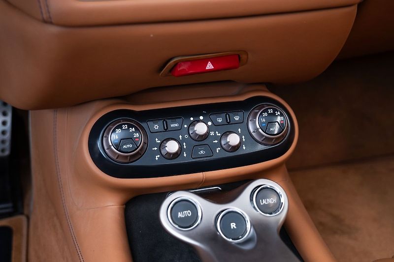 Ferrari California Vyhřívaná sedadla/Keramické Br - fotka 12 z 20