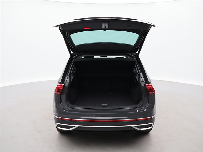 Volkswagen Tiguan 2,0 TSI 140kW 4MOT DSG DPH Ele - fotka 9 z 33