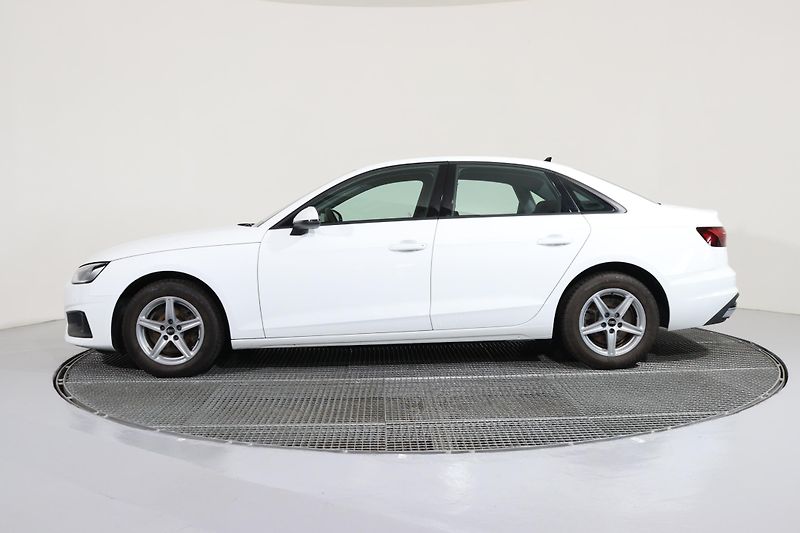 Audi A4 Limuzína 35 TFSI 110 kW - fotka 8 z 25