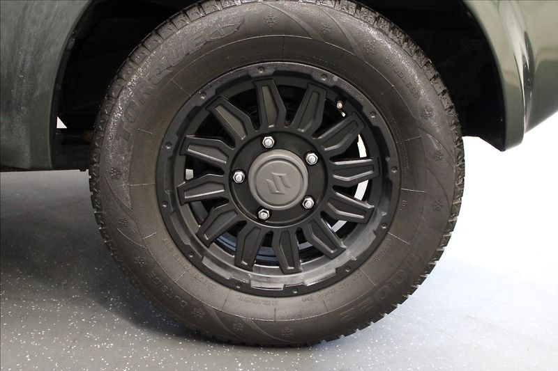 Suzuki Jimny 1,3 i 4x4 tažné, 1.majitel - fotka 25 z 32