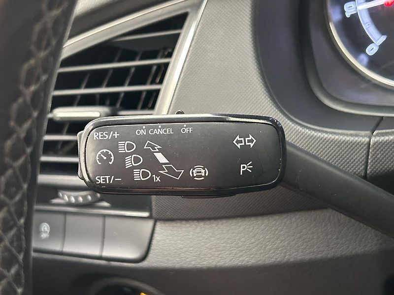 Škoda Fabia 1.0 TSI Ambition - fotka 16 z 27
