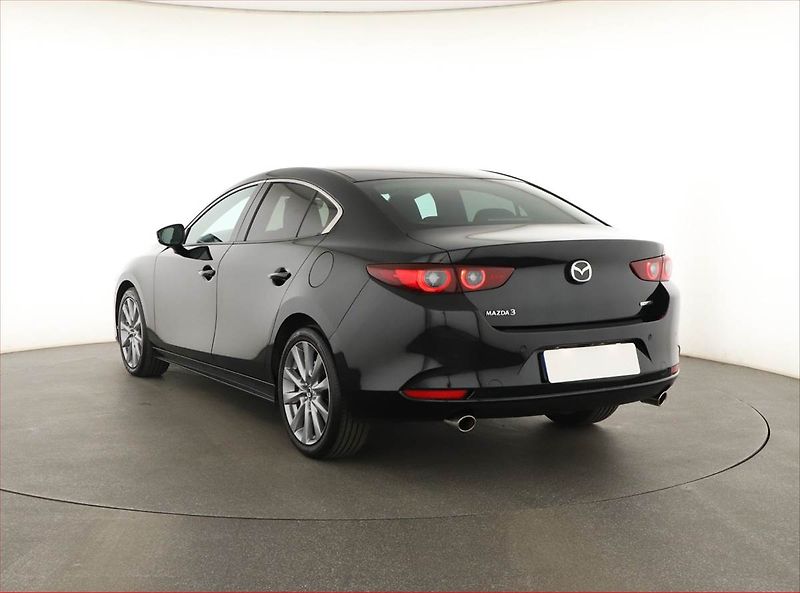 Mazda 3 (2023) 2.0 Skyactiv-G - fotka 4 z 15