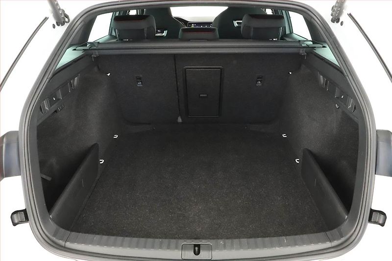 Škoda Octavia (2024) RS 2.0 TDI 4x4 - fotka 26 z 27