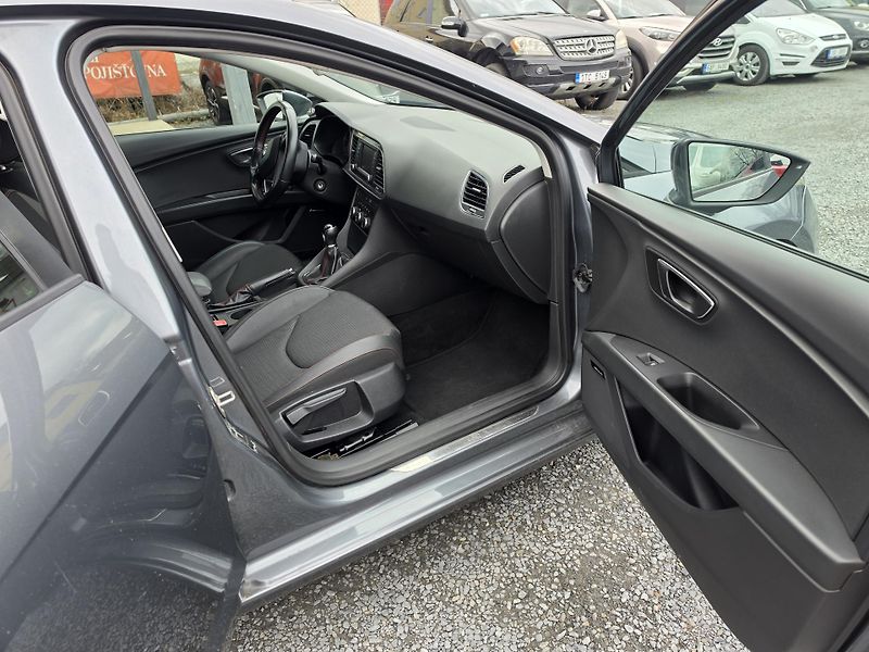 Seat Leon 2.0 TDI FR Led - fotka 15 z 22