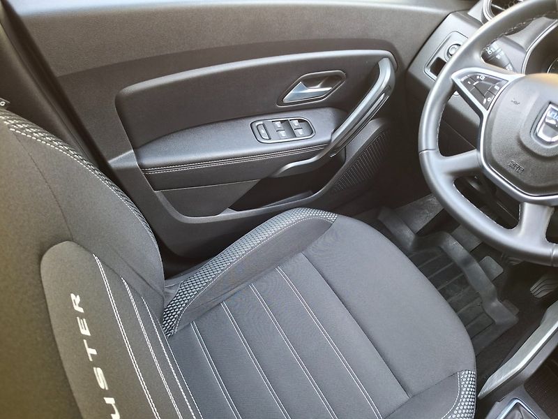 Dacia Duster (2021) 1.0TCe 67kW 6MAN -1.MAJITEL - fotka 12 z 34