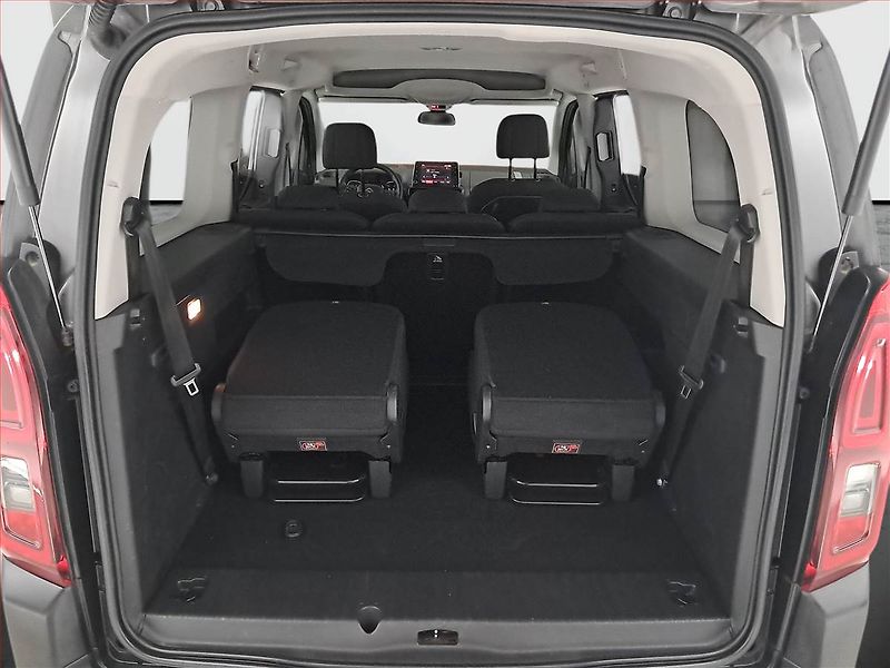 Citroën Berlingo (2021) Maxi Feel Pack 1.5 BlueHDi - fotka 14 z 18