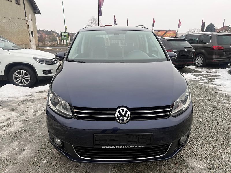 Volkswagen Touran 2.0 TDI DSG - fotka 2 z 13