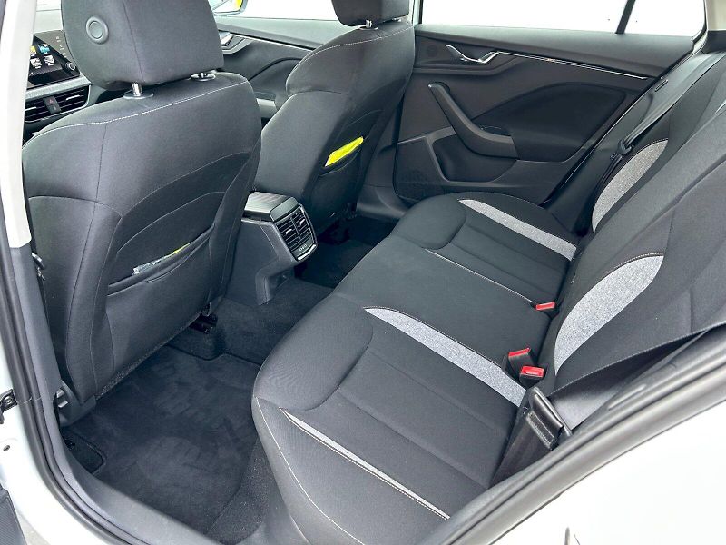 Škoda Scala (2025) Selection 1.0 TSI 85 kW - fotka 27 z 29