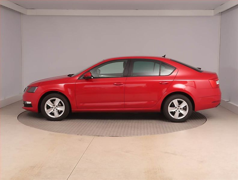 Škoda Octavia (2019) Ambition Plus 1.6 TDI - fotka 3 z 15