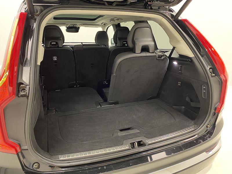 Volvo XC90 B5 AWD INSCRIPTION AUT CZ 7m - fotka 35 z 55