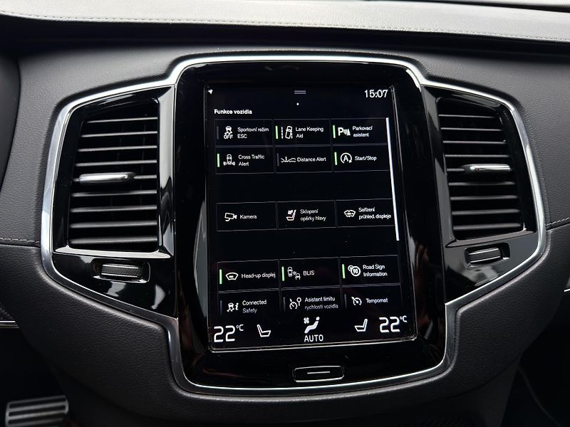 Volvo XC90 D5 AWD R-DESIGN PRO // VZDUCH  - fotka 42 z 60