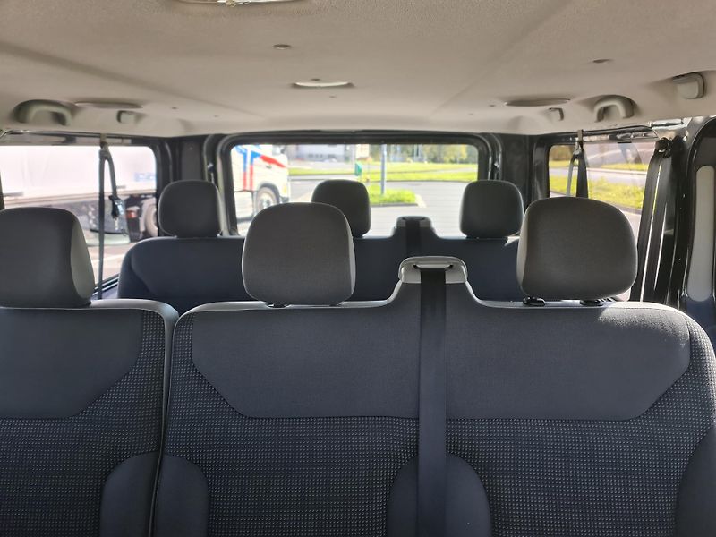 Opel Vivaro (2012) LONG 2.0 CDTi KLIMA 9-MÍST SER - fotka 28 z 42