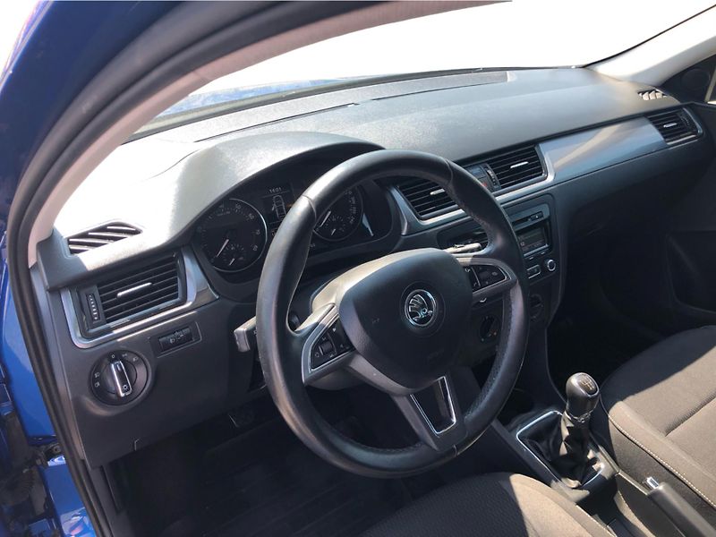 Škoda Rapid 1.2 TSi 63kW AMBITION FRESH - fotka 5 z 27
