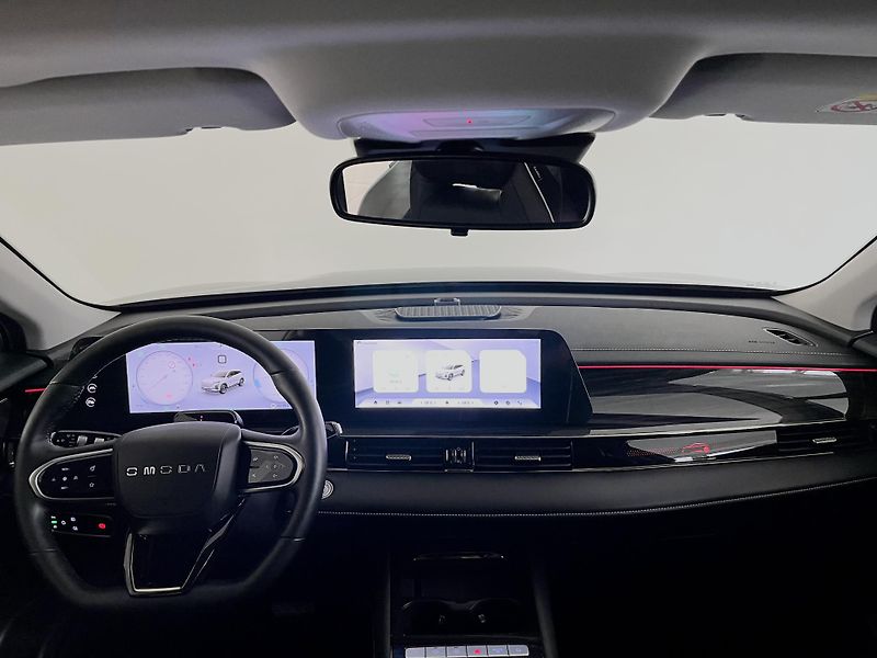 Omoda 5 (2025) 1.6 TGDI PREMIUM - fotka 16 z 21