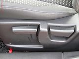 Nissan Qashqai (2007) 1.5 dCi, AC, TZ - náhled 11