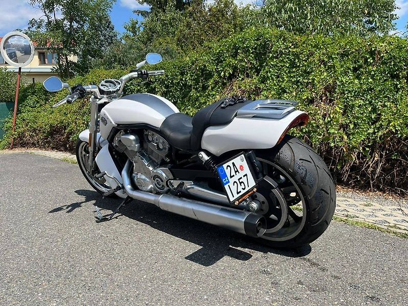 Harley-Davidson VRSCF V-Rod Muscle (2014) - fotka 5 z 14