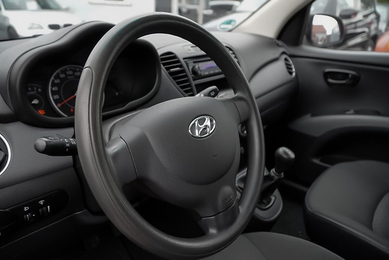 Hyundai i10 1.1 - fotka 21 z 25