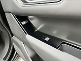 Land Rover Range Rover Velar (2026) 2,0 D200 S AWD* - náhled 28