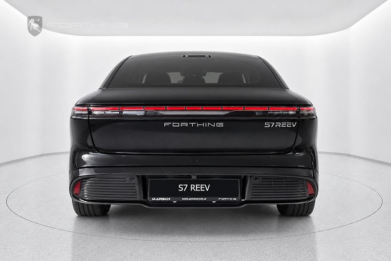Forthing S7 REEV (2026) - fotka 4 z 26