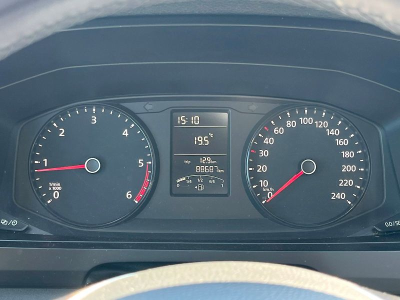 Volkswagen Transporter (2017) T6 2.0TDI 75KW TAŽNÉ ZÁRUKA MO - fotka 16 z 32