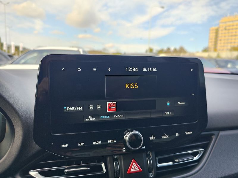 Hyundai i30 1.5 T-GDI/103kW N-Line DCT - fotka 18 z 34