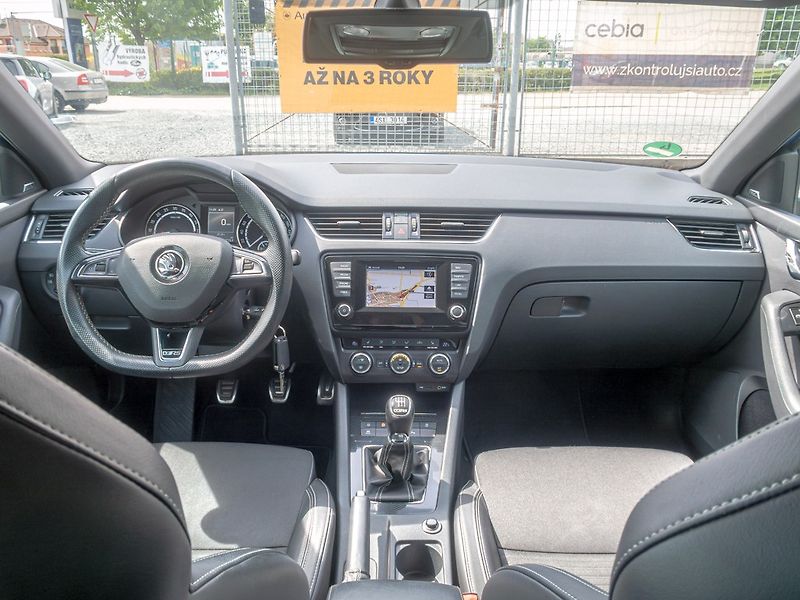 Škoda Octavia (2015) 2.0TDI 135KW RS – NAVIGACE - fotka 13 z 49
