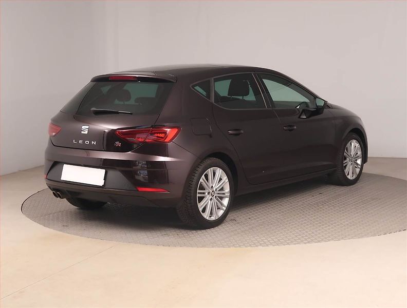 Seat Leon (2018) 1.4 TSI, Automat, Kůže, Navi - fotka 5 z 22