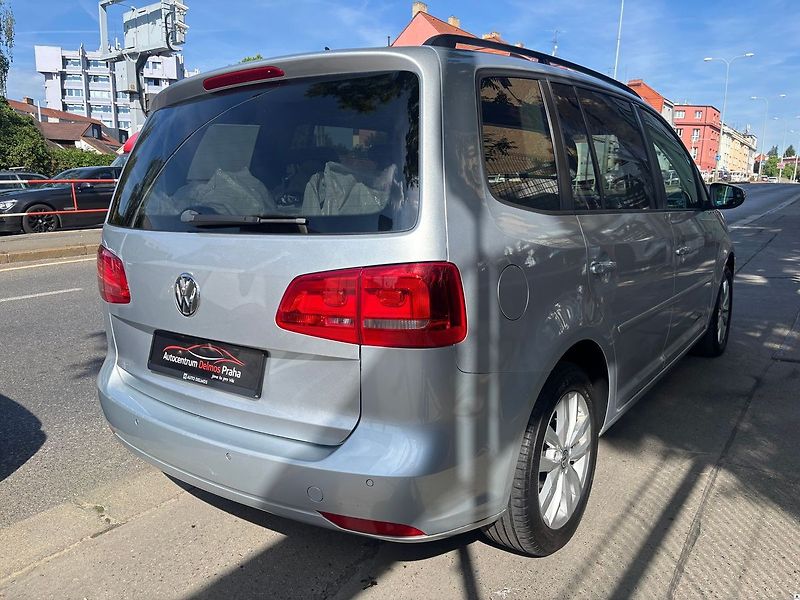 Volkswagen Touran 1.4TSi/2013/7MÍST,MAN6,103kW-Z - fotka 50 z 55
