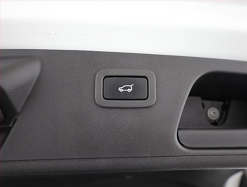 Jaguar E-Pace (2021) D150 AWD - fotka 20 z 20