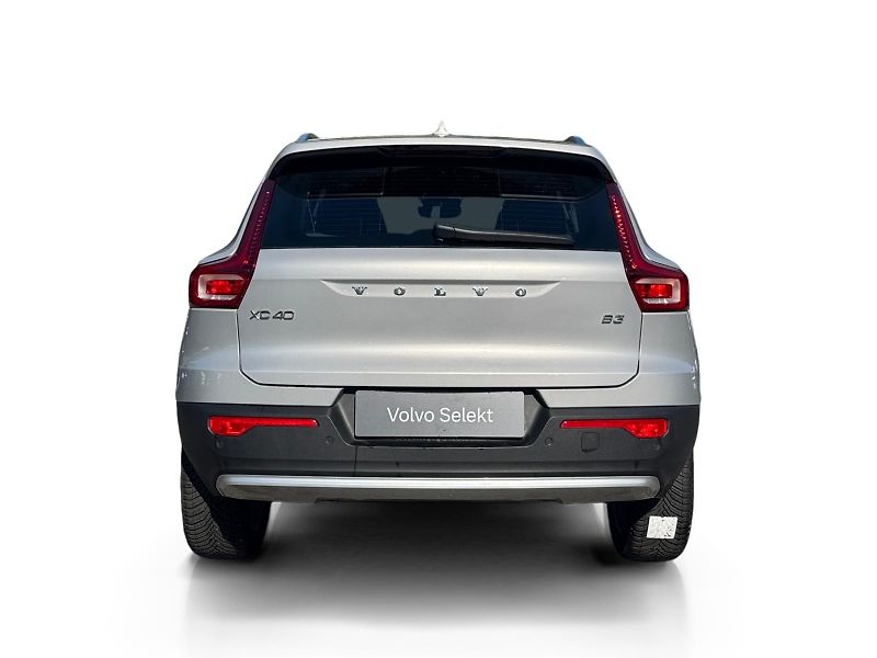 Volvo XC40 B3 FWD // 1. maj // ČR + kola - fotka 4 z 36