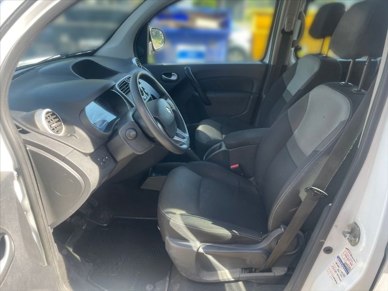 Renault Kangoo 1,5 BdCi 95 Zen - fotka 7 z 11