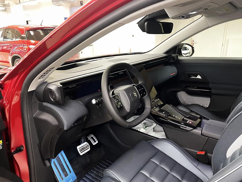 Citroën C5 Aircross (2026) MAX Hybrid 145k Automatic - fotka 11 z 30