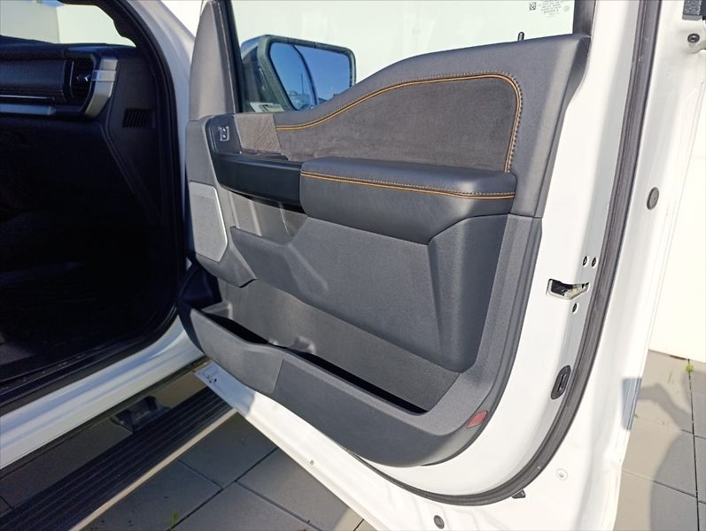 Ford F-150 3,5 Platinum Hybrid 360 kamera - fotka 28 z 43