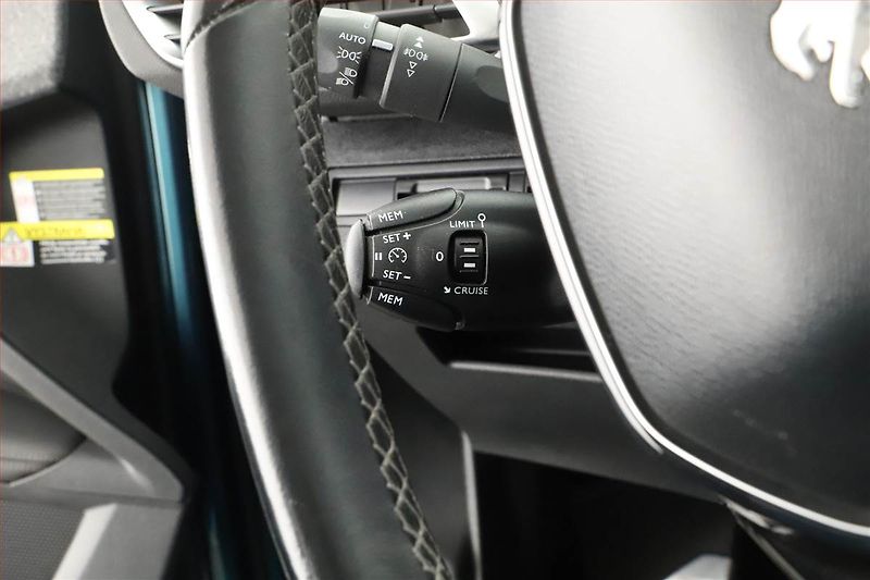 Peugeot 5008 (2018) Allure 1.6 BlueHDi, 7 míst - fotka 11 z 19