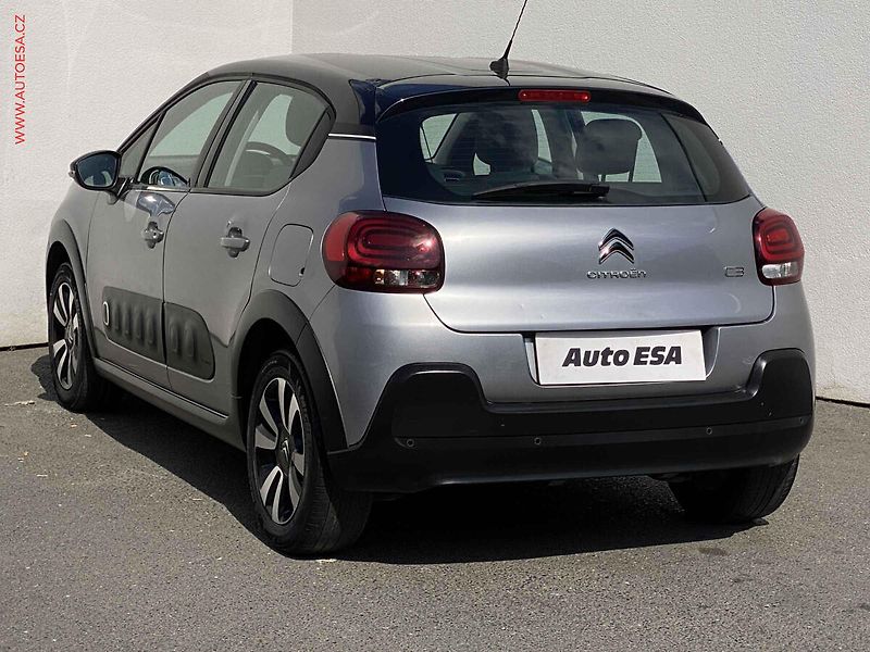 Citroën C3 (2018) 1.2 PT, Shine, navi - fotka 6 z 17
