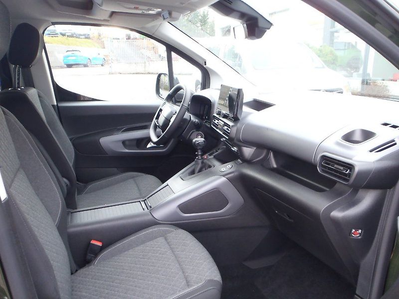 Opel Combo Life Elegance Plus 1.5 CDTI - fotka 10 z 29