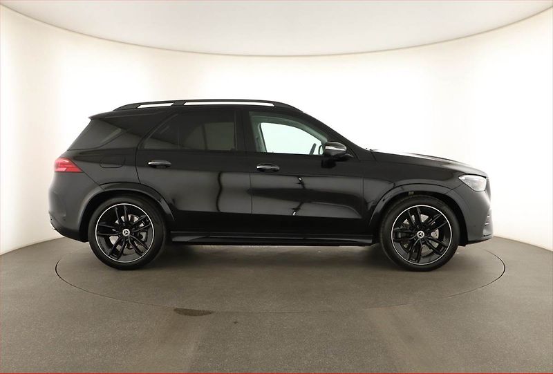Mercedes-Benz GLE (2025) 450, AMG, MultiBeam FullLed - fotka 6 z 23