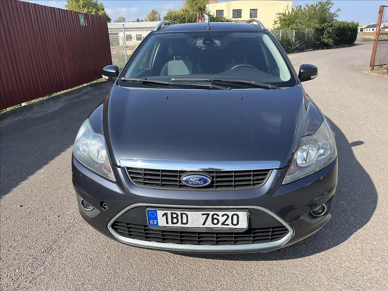 Ford Focus 1,8 i KLIMA 2x KOLA VYHŘ. OKNO - fotka 2 z 37