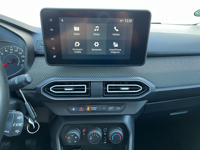 Dacia Jogger (2023) 1.0TCe 7míst! Tažné! ČR+1.maj. - fotka 14 z 32
