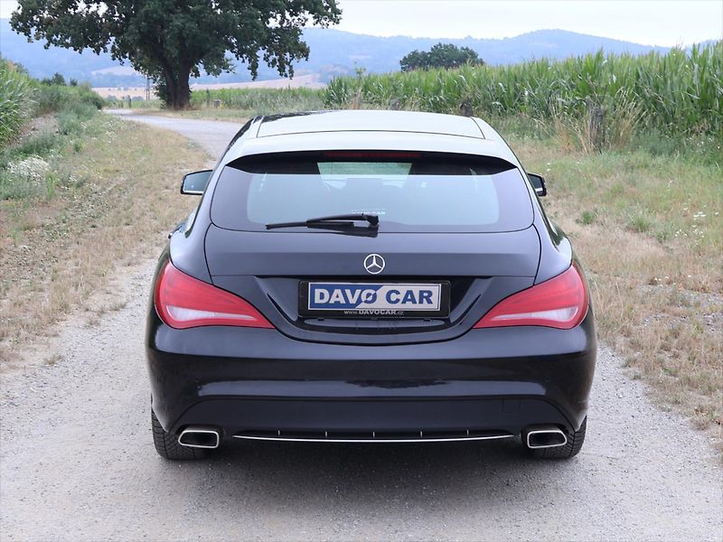 Mercedes-Benz CLA 2,0 250 155kW 4Matic Xenon - fotka 6 z 27