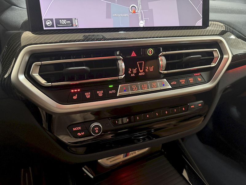 BMW X3 M40d xDrive Laser HUD tažné - fotka 25 z 43