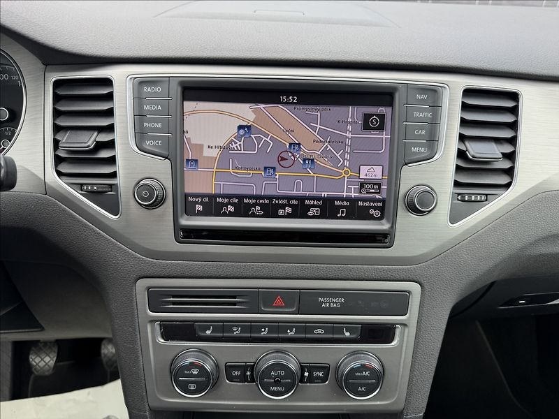 Volkswagen Golf Sportsvan 1.6 TDI Comfortline - fotka 9 z 20