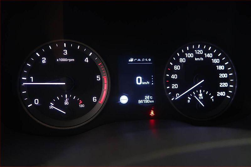 Hyundai Tucson (2016) 1.7 CRDi, ČR,1.maj, Navi - fotka 11 z 17
