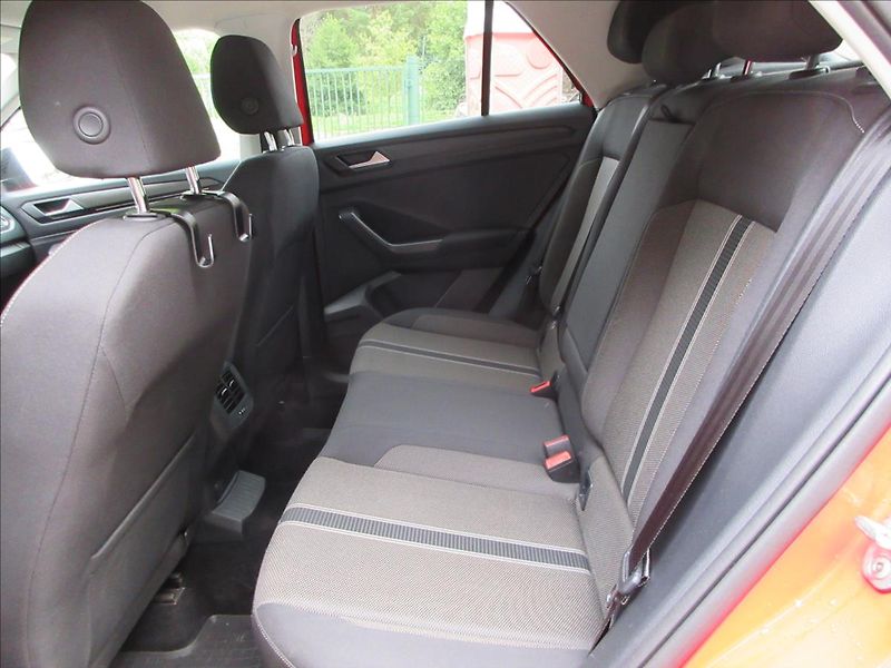 Volkswagen T-Roc 1,5 TSi 110Kw, DSG, Nové ČR - fotka 16 z 41