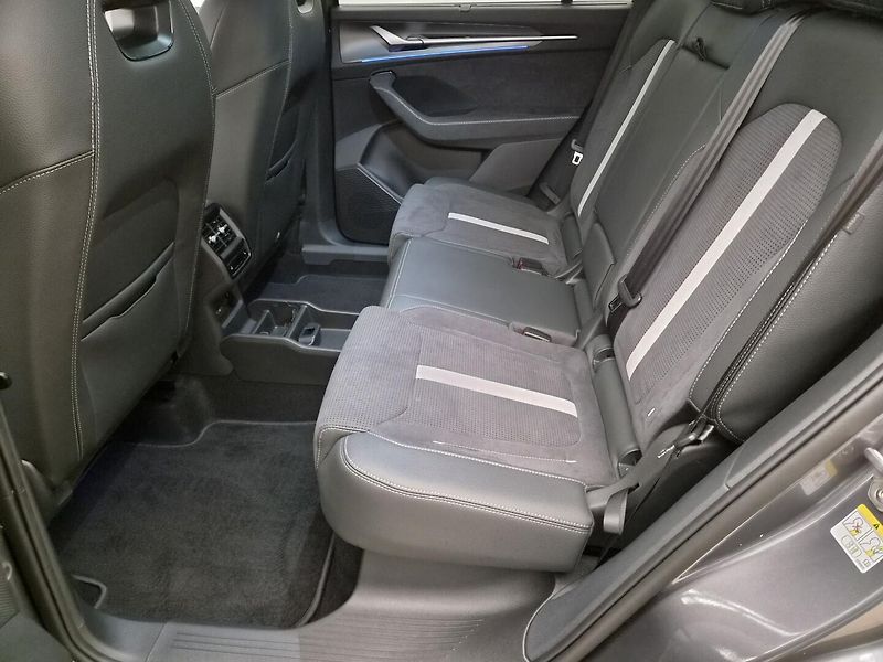 Škoda Kodiaq 2.0 TDI 4x4 SportLine - fotka 8 z 28