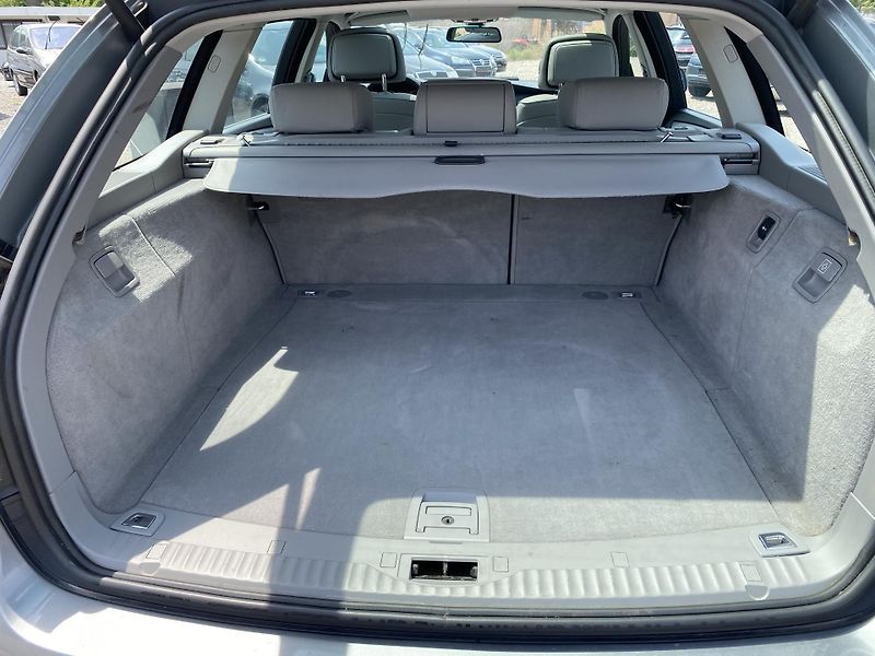 BMW Řada 5 (2008) 2.0D,PLNÝ SERVIS,2SADY ALU - fotka 23 z 52