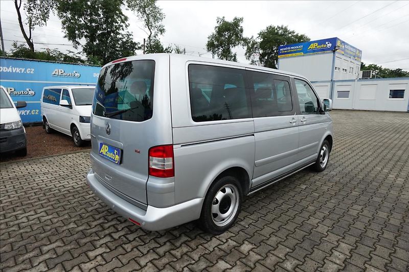 Volkswagen Multivan 2,5 TDi  7 MÍST AUTO KLIMA - fotka 7 z 30