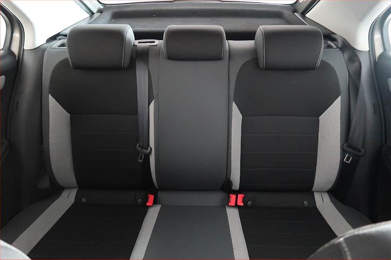 Škoda Rapid (2019) Ambition Plus 1.0 TSI, ČR - fotka 10 z 15